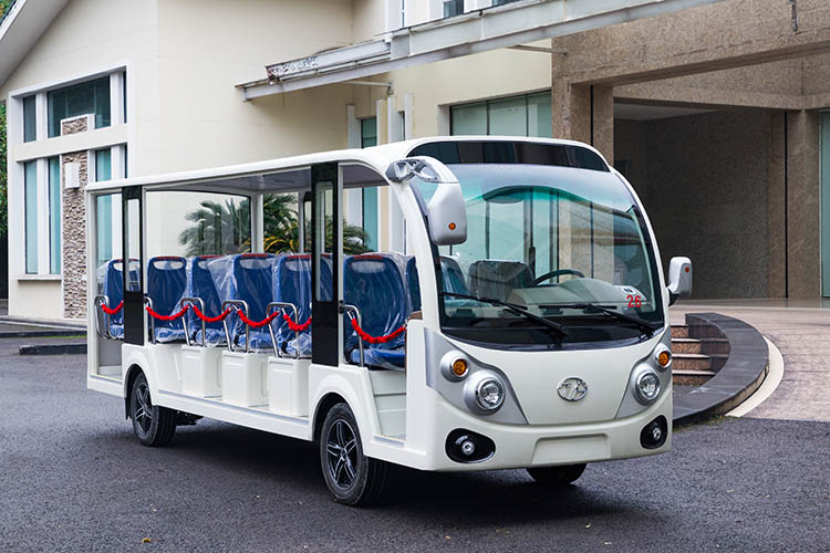 14座燃油觀光車 14座燃油觀光車