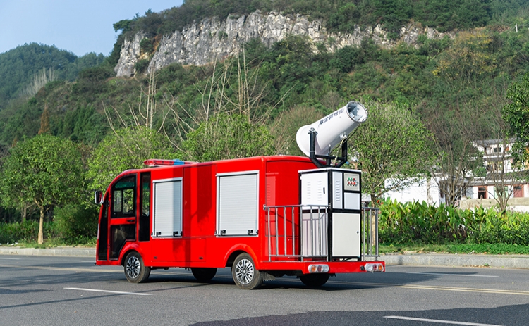 2座除塵車，道路降塵霧炮車